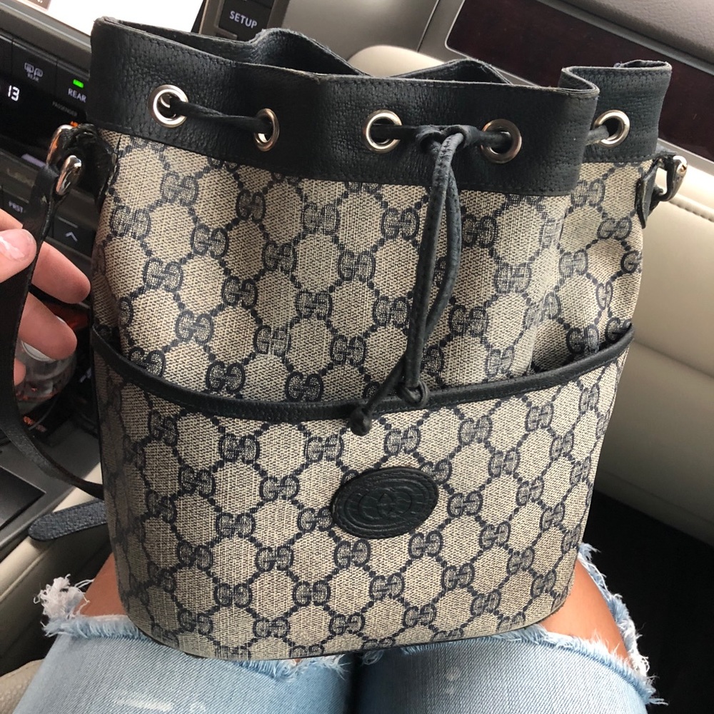AUTHENTIC GUCCI BUCKET BAG😍